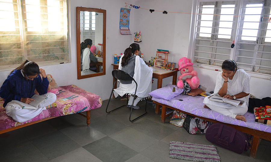 Shree Shamalaji Homeopathic Medical College, Hospital & Research Institute Godhra hostel photo 7